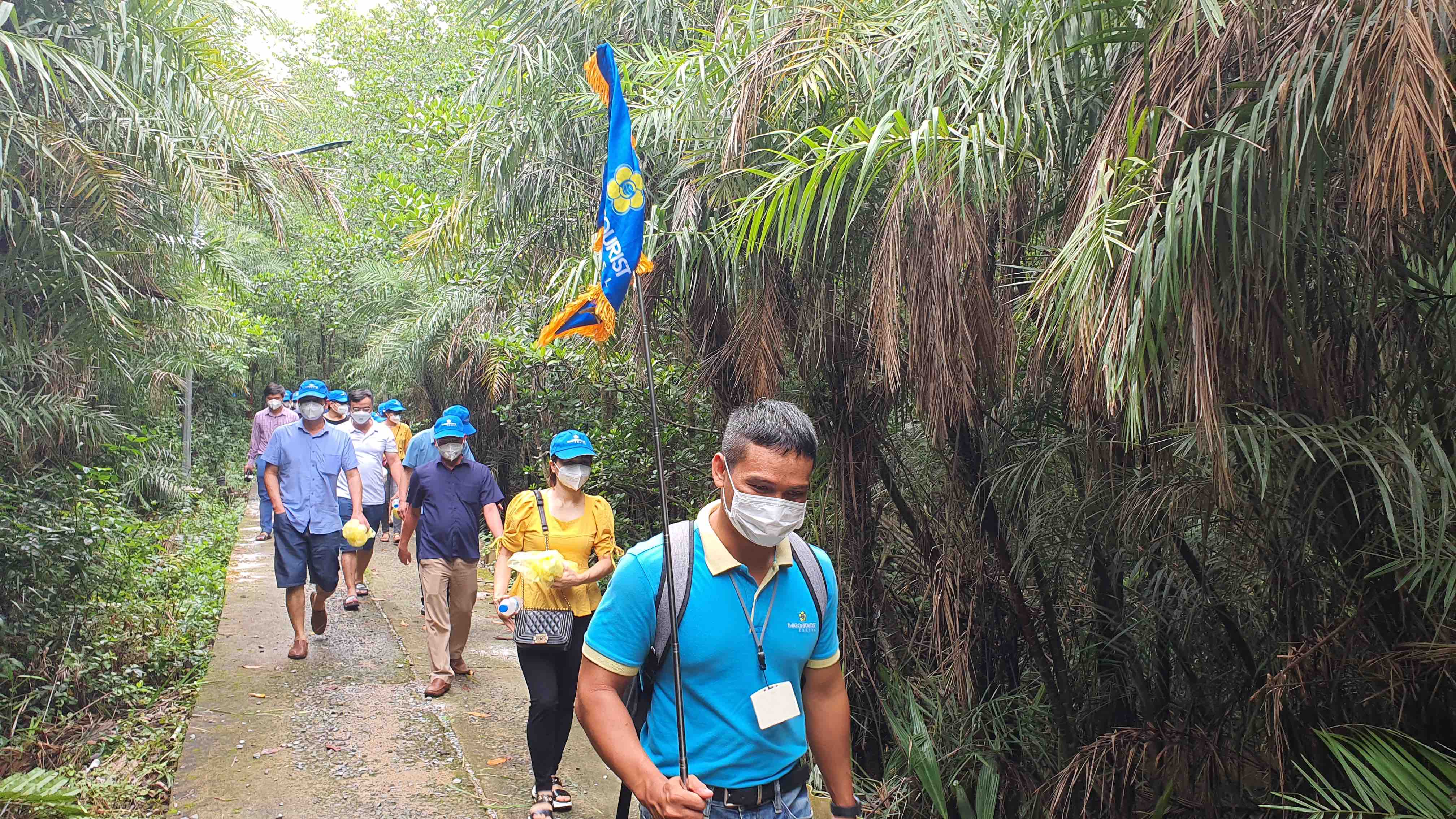 SAIGONTOURIST GROUP TỔ CHỨC THÀNH CÔNG TOUR TRI ÂN LỰC LƯỢNG TUYẾN ĐẦU PHÒNG, CHỐNG DỊCH COVID-19 TẠI TP.HCM